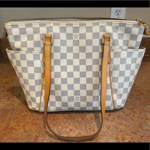 Louis Vuitton Neverfull PM